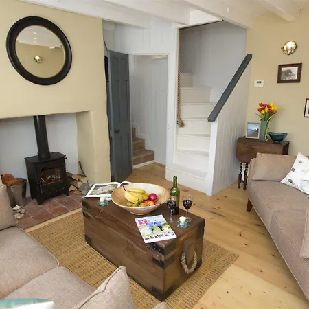 2 Bed In Robin Hoods Bay G0085 Holiday home *