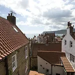 2 Bed In Robin Hoods Bay Oc-g0085 Robin Hood's Bay